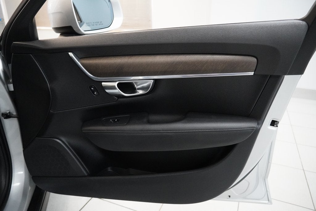 2018 Volvo V90 Cross Country T5