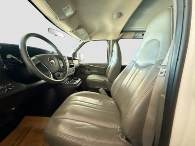 2009 Chevrolet Express 2500 Work Van Cargo