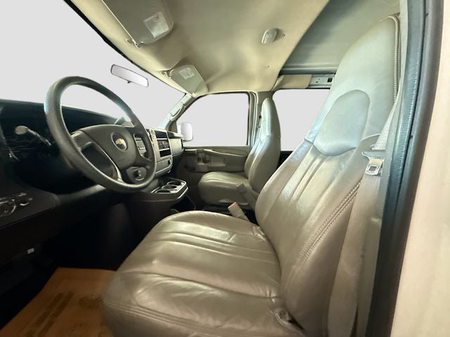 2009 Chevrolet Express 2500 Work Van Cargo