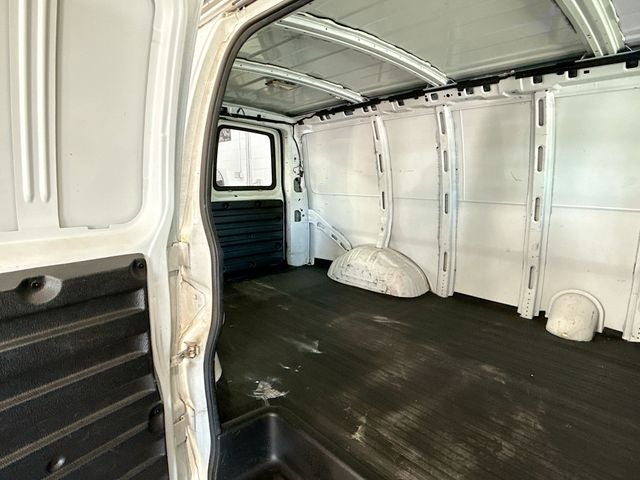 2009 Chevrolet Express 2500 Work Van Cargo