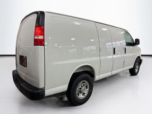 2025 Chevrolet Express 2500 Work Van Cargo