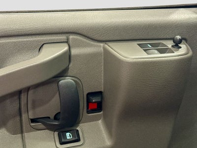 2025 Chevrolet Express 3500 Work Van Cargo