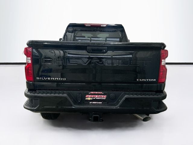 2026 Chevrolet Silverado 2500HD Custom