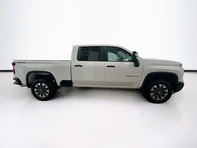 2026 Chevrolet Silverado 2500HD Custom