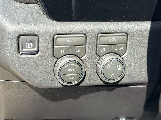 2026 Chevrolet Silverado 1500 LT LT1