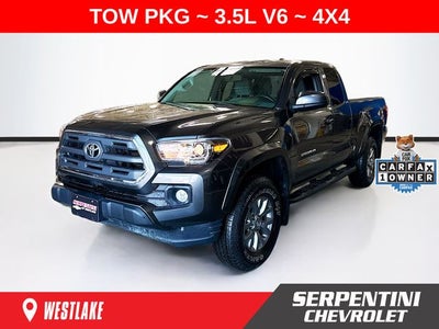 2017 Toyota Tacoma SR5 W/ ONLY 31K MILES!