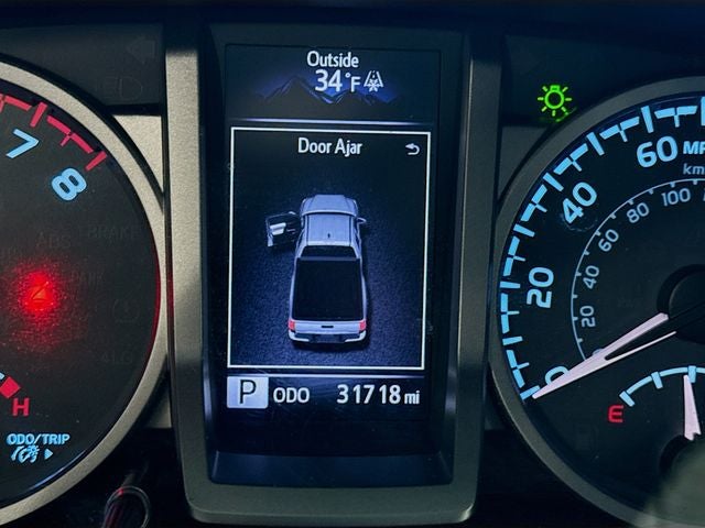 2017 Toyota Tacoma SR5 W/ ONLY 31K MILES!