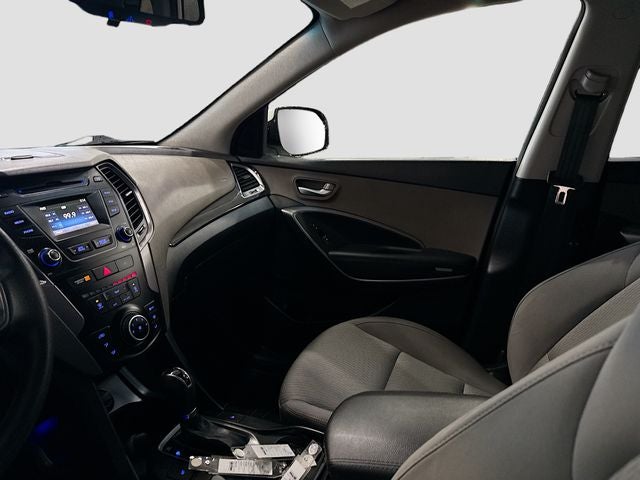 2016 Hyundai Santa Fe SE