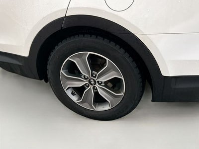 2016 Hyundai Santa Fe SE