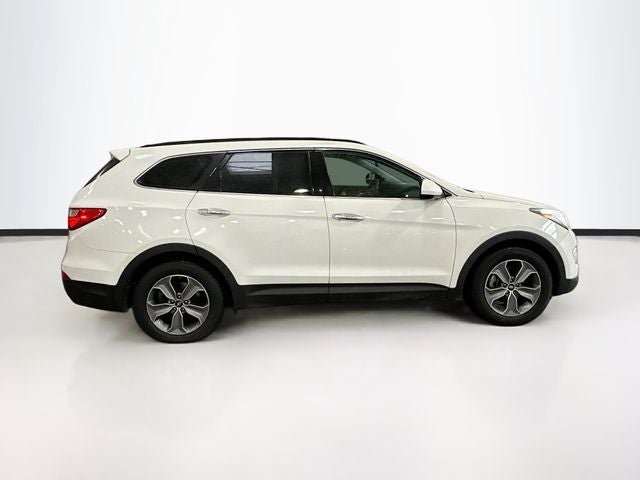 2016 Hyundai Santa Fe SE