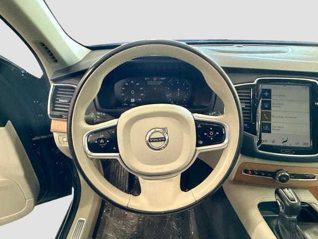2021 Volvo XC90 T6 Momentum
