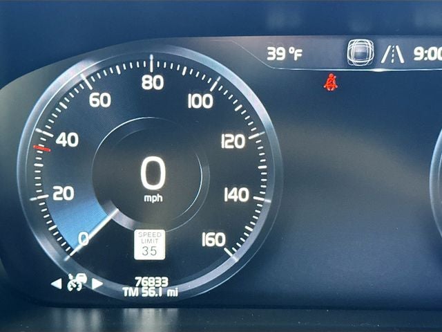 2021 Volvo XC90 T6 Momentum