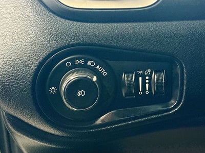 2016 Jeep Renegade Latitude 75th Anniversary Edition