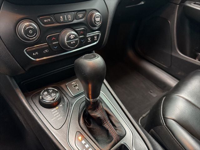 2020 Jeep Cherokee Trailhawk