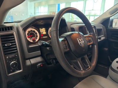 2019 RAM 1500 Classic Express 4WD