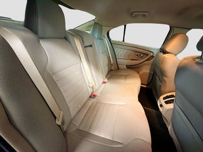 2016 Ford Taurus SE
