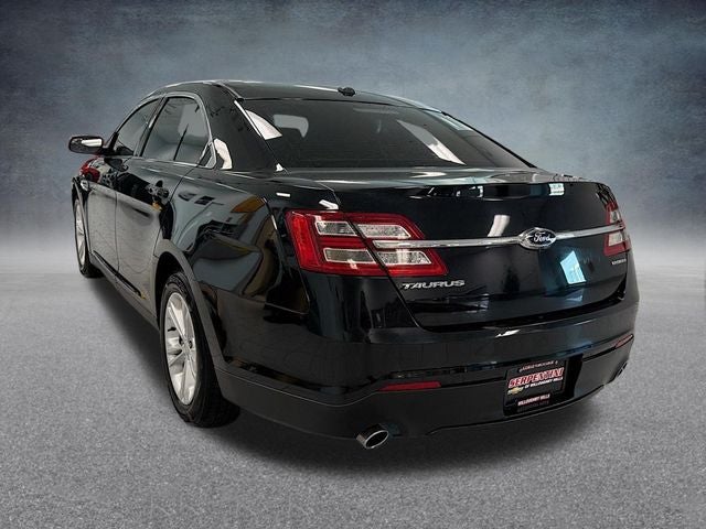 2016 Ford Taurus SE
