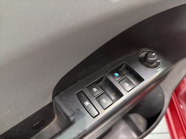 2012 Chevrolet Sonic 2LT