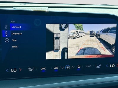 2025 Chevrolet Traverse LT 2LT