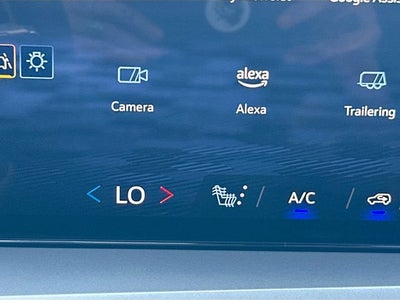 2025 Chevrolet Traverse LT 2LT