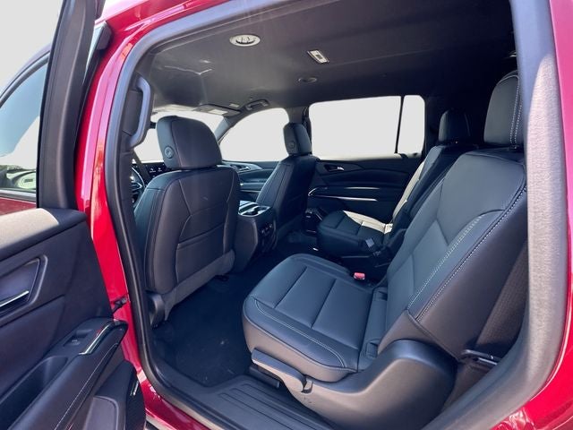 2025 Chevrolet Traverse LT 2LT