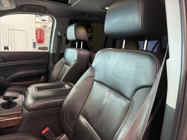 2015 Chevrolet Suburban LT 4X4 W/ NAVIGATION