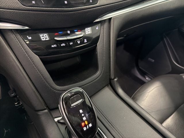2021 Cadillac XT5 Premium Luxury AWD