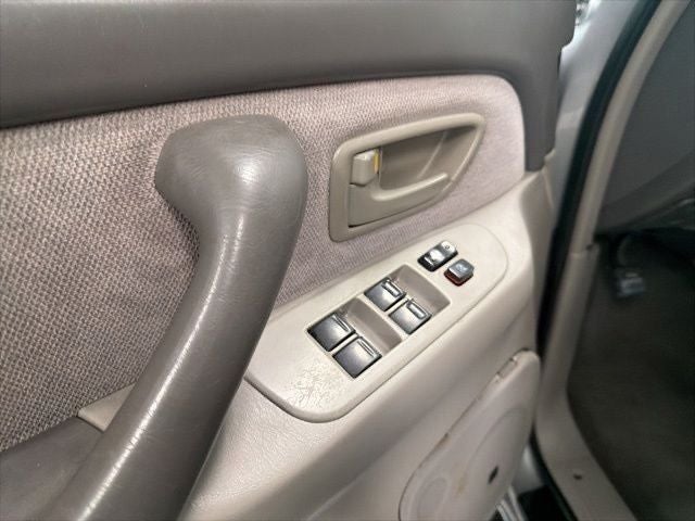 2002 Toyota Sequoia SR5 4WD