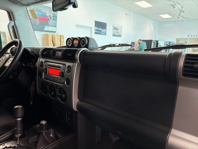 2012 Toyota FJ Cruiser Base ONLY 73K MILES!