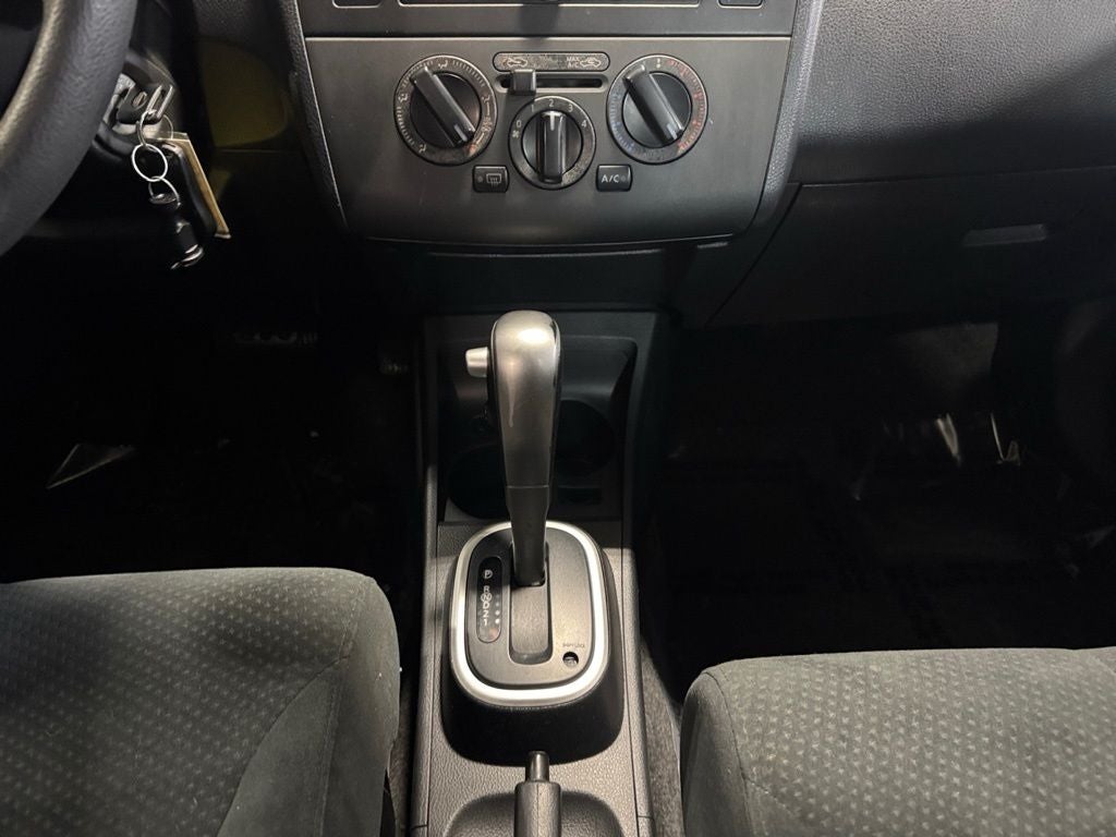 2010 Nissan Versa 1.8 S