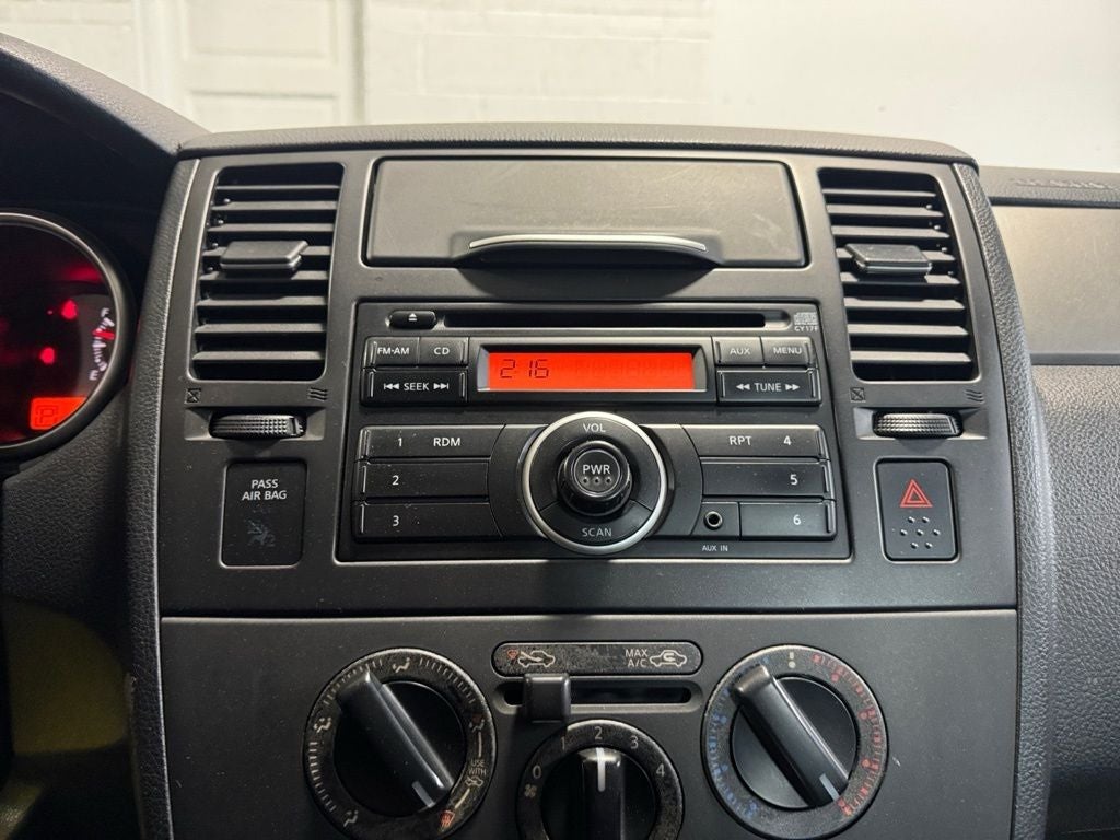 2010 Nissan Versa 1.8 S