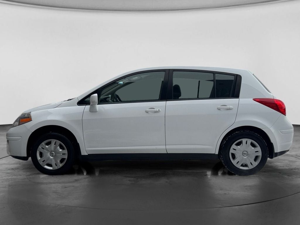 2010 Nissan Versa 1.8 S
