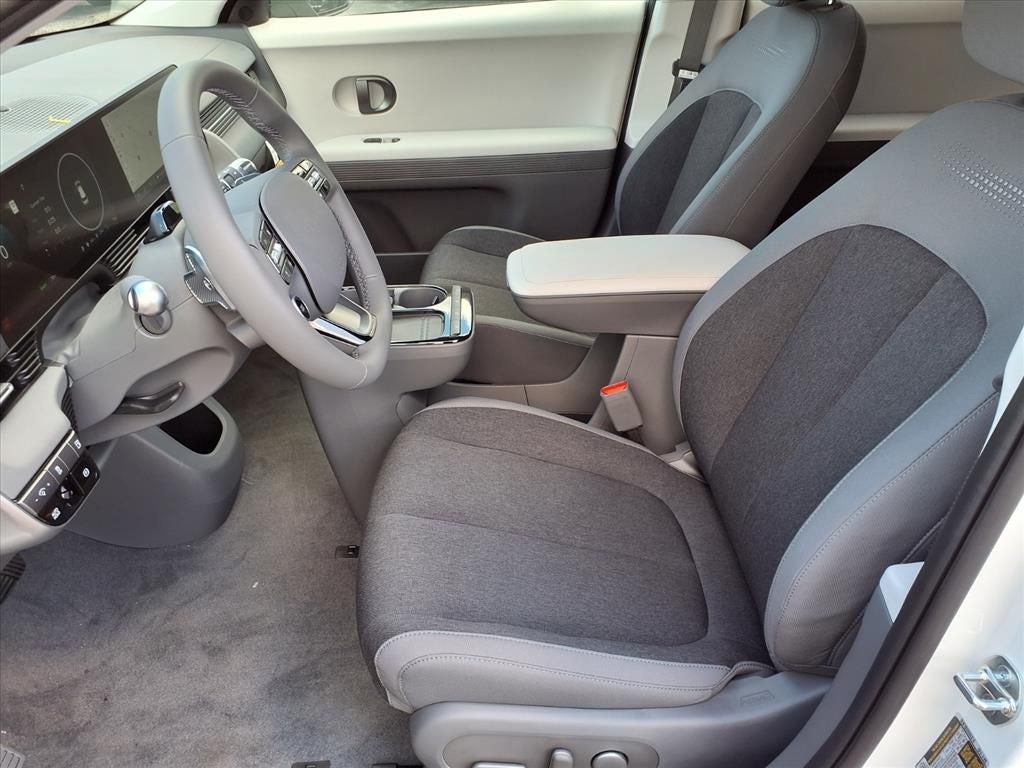 2025 Hyundai IONIQ 5 SE