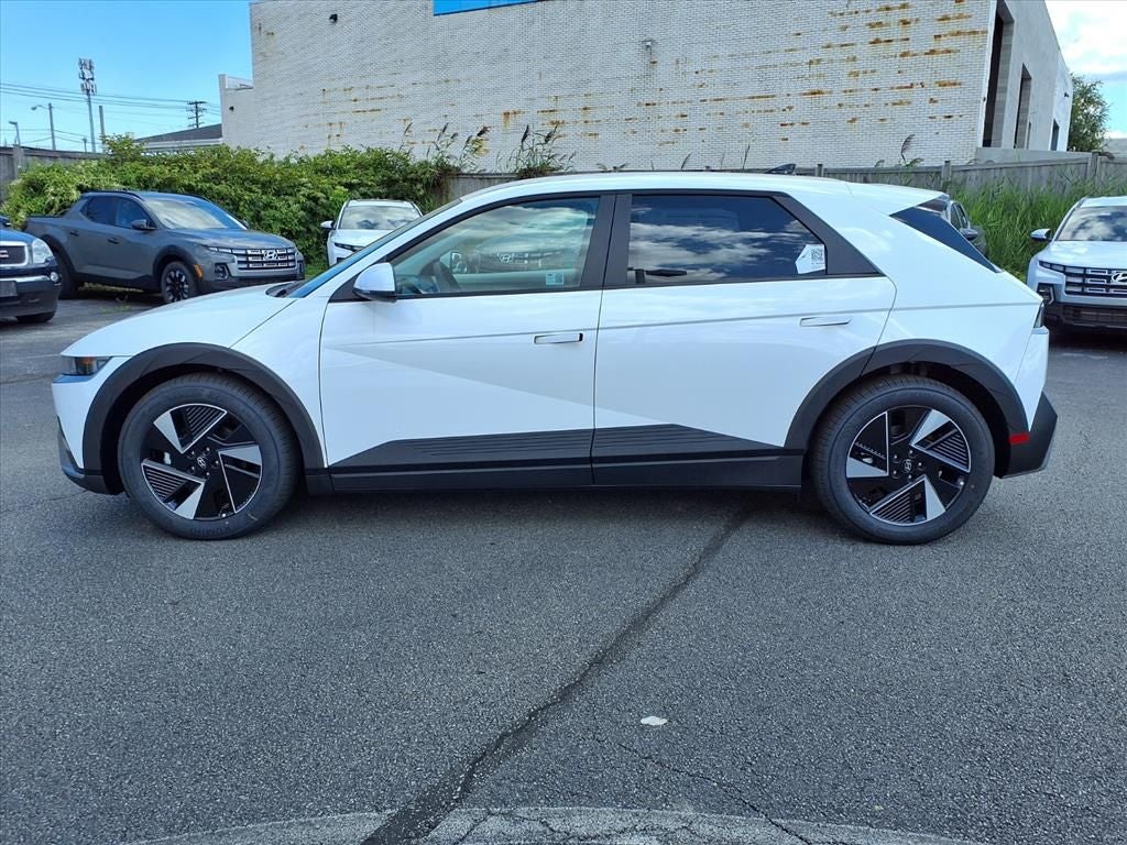 2025 Hyundai IONIQ 5 SE