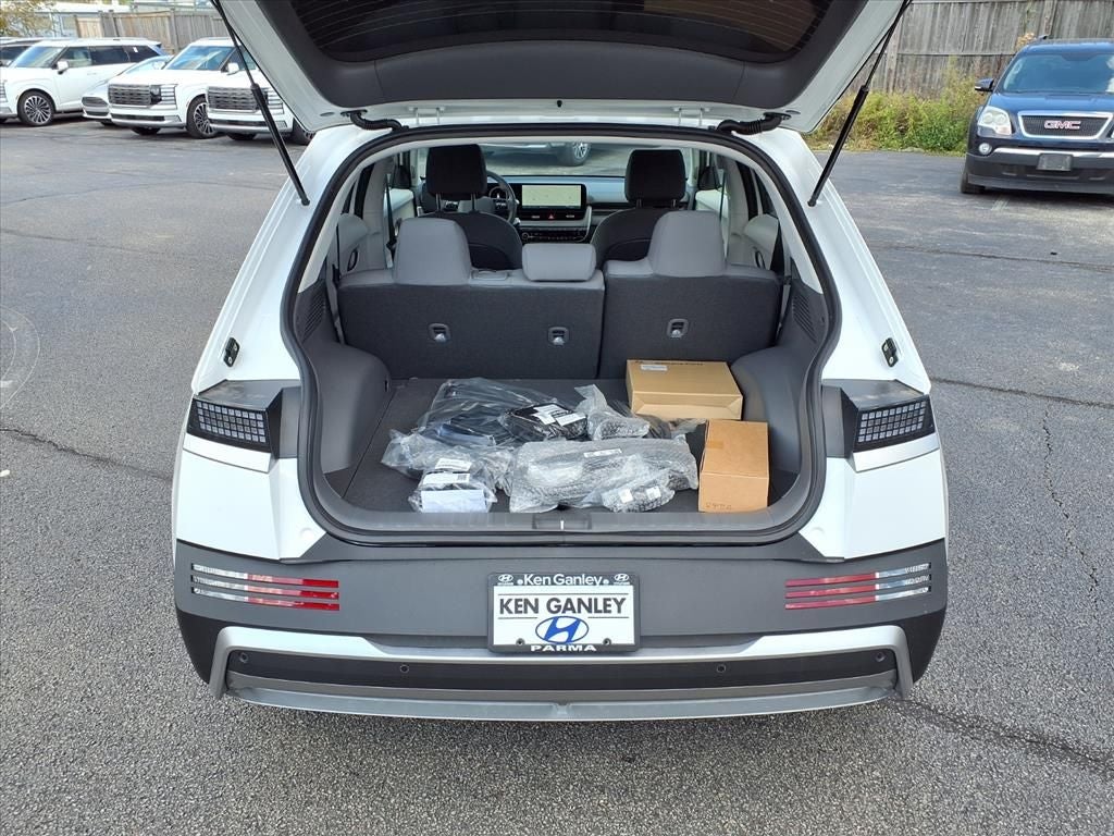 2025 Hyundai IONIQ 5 SE