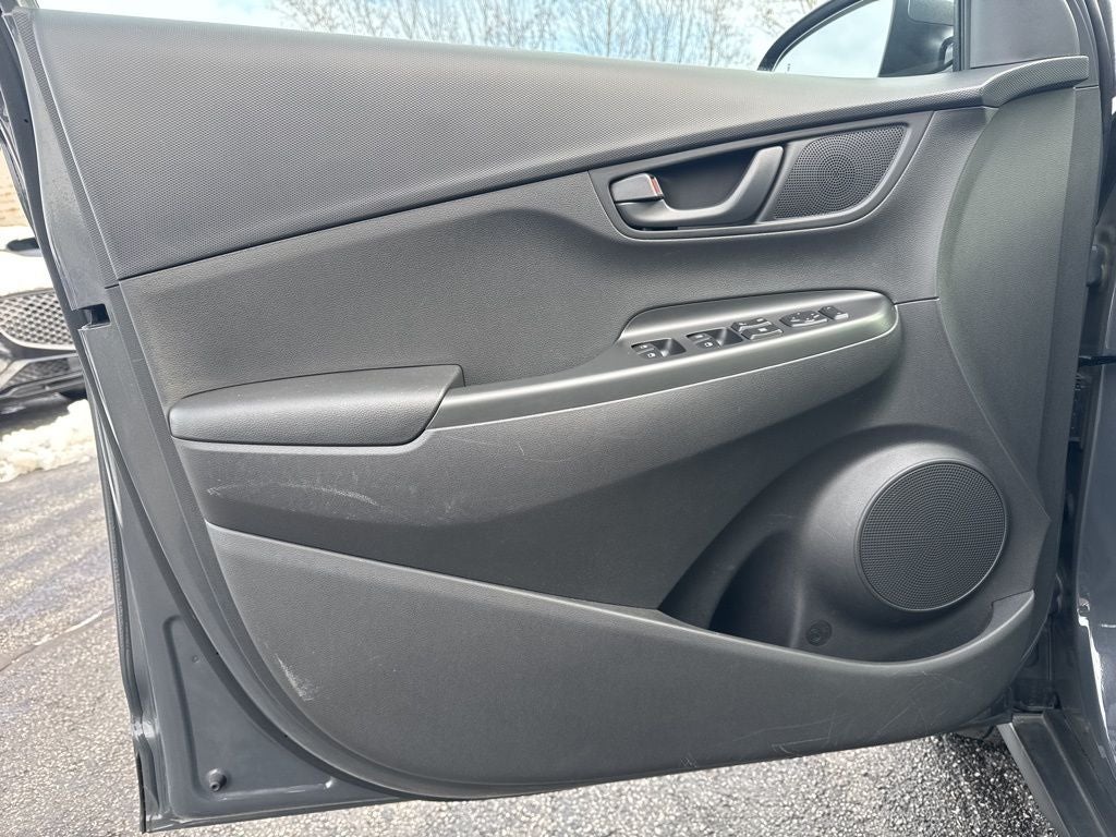 2023 Hyundai Kona SE