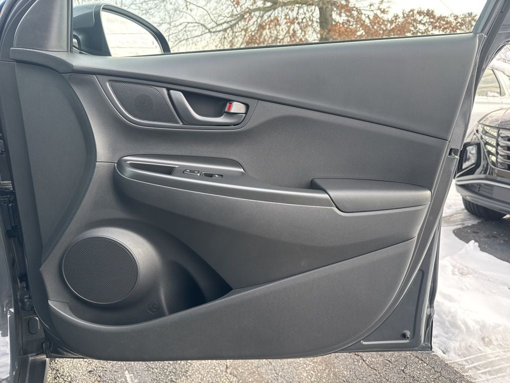 2023 Hyundai Kona SE