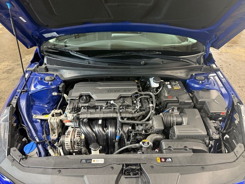 2023 Hyundai Elantra SE