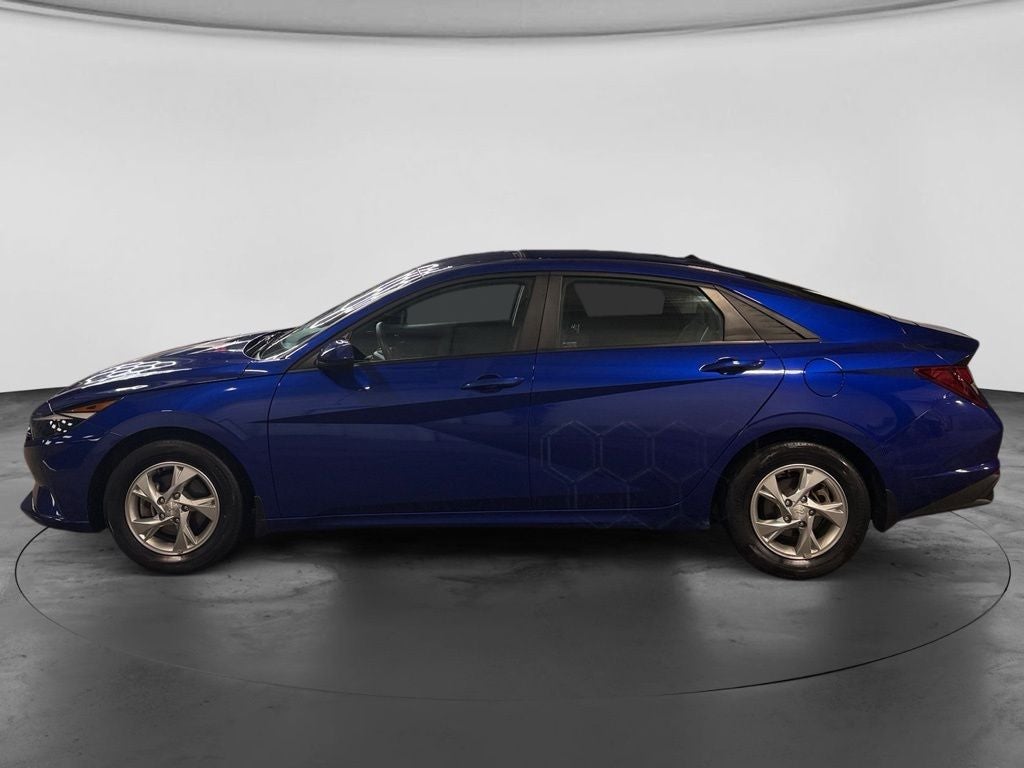 2023 Hyundai Elantra SE