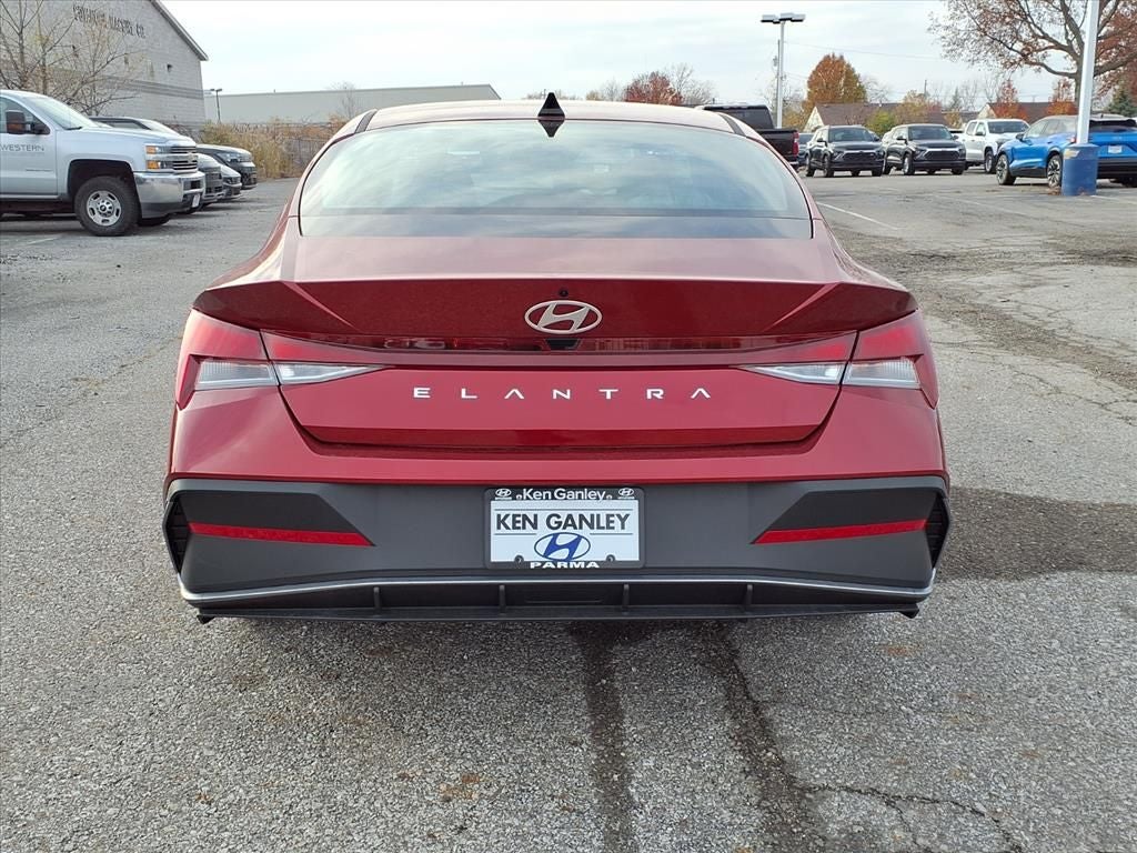 2026 Hyundai Elantra SE