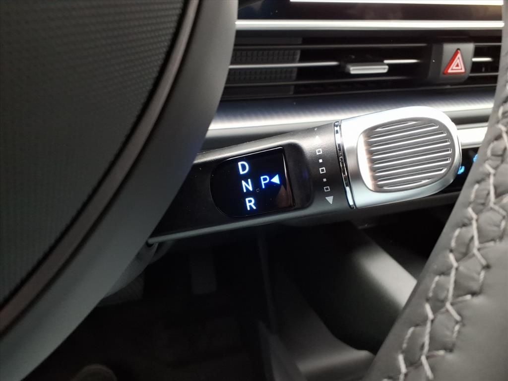 2025 Hyundai IONIQ 6 SE