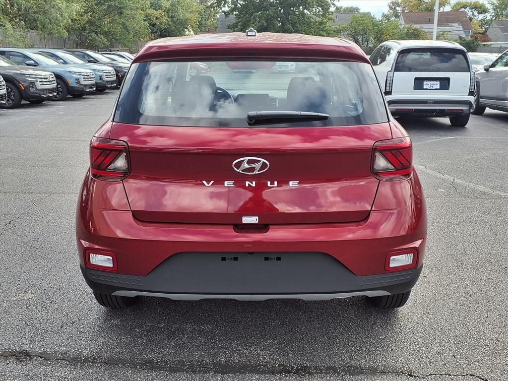 2026 Hyundai Venue SE