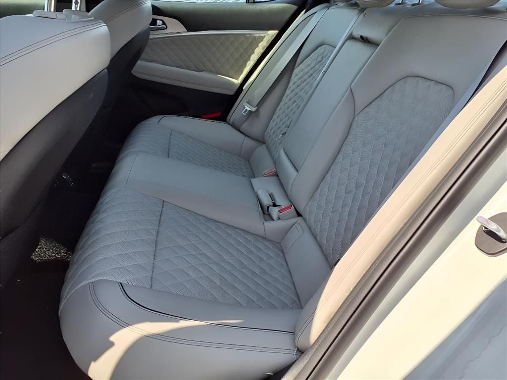 2023 Genesis G70 3.3T