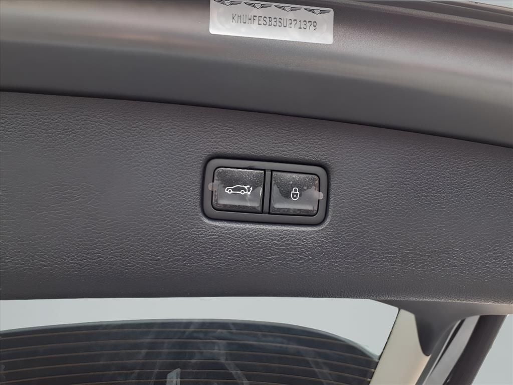 2025 Genesis GV80 2.5T