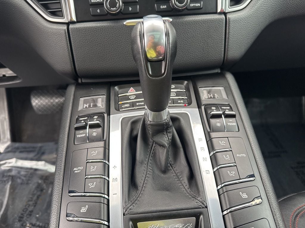 2015 Porsche Macan S