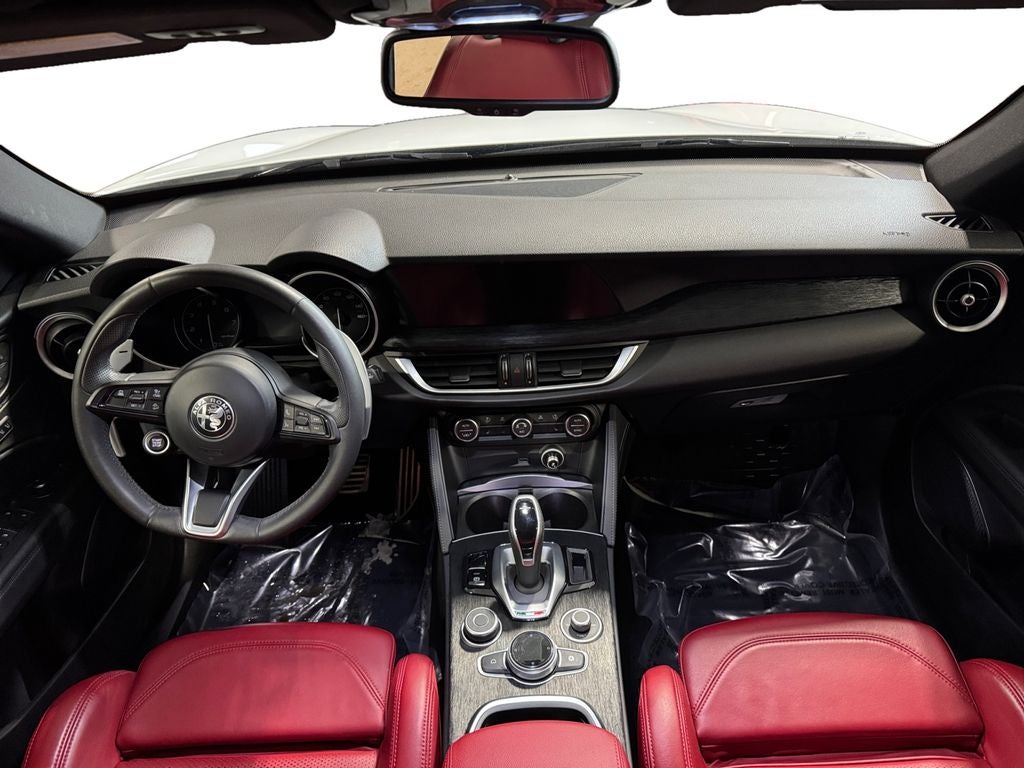 2023 Alfa Romeo Stelvio Sprint