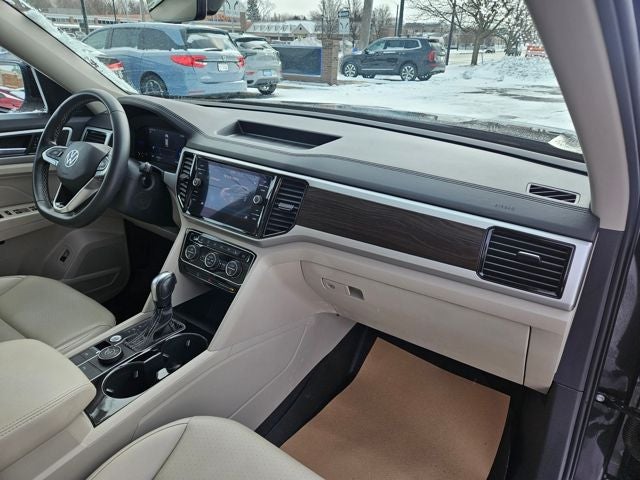 2022 Volkswagen Atlas 3.6L V6 SE w/Technology