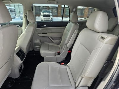 2022 Volkswagen Atlas 3.6L V6 SE w/Technology