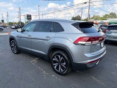 2024 Volkswagen Atlas Cross Sport 2.0T SE