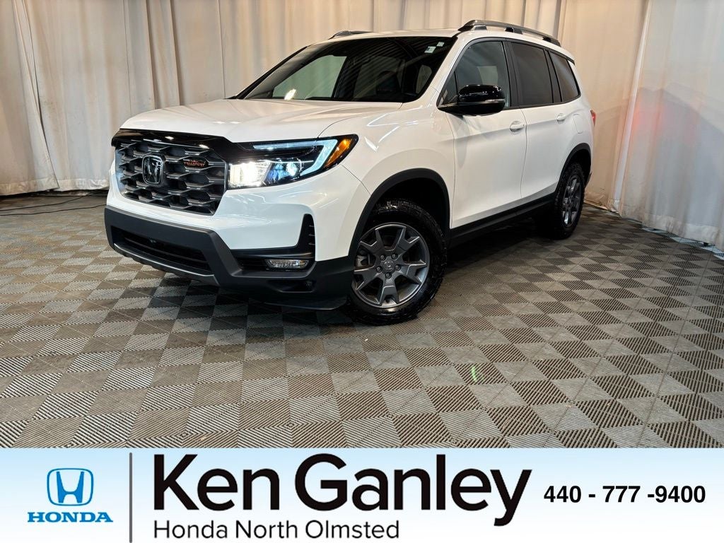 2024 Honda Passport 3.5 TrailSport 4WD Auto's photo